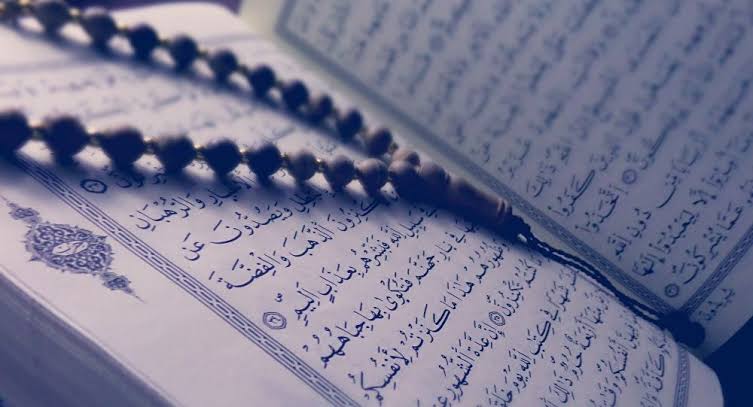 هل القرآن يغني عن السنة ؟